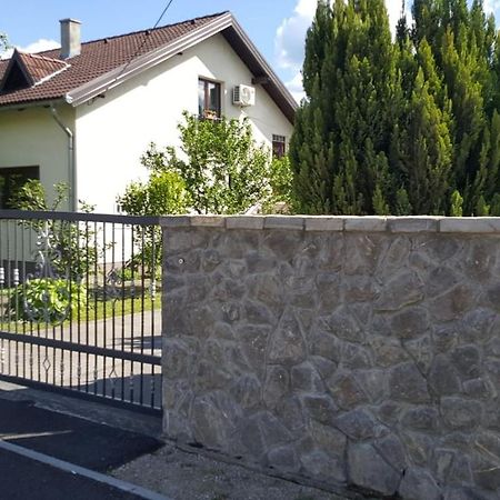Apartman "Em" Bihać Zewnętrze zdjęcie