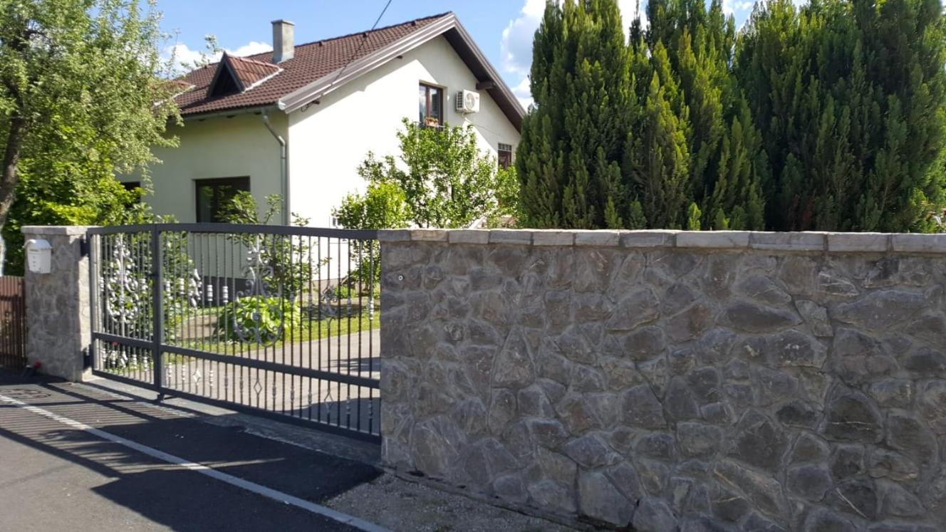 Apartman "Em" Bihać Zewnętrze zdjęcie